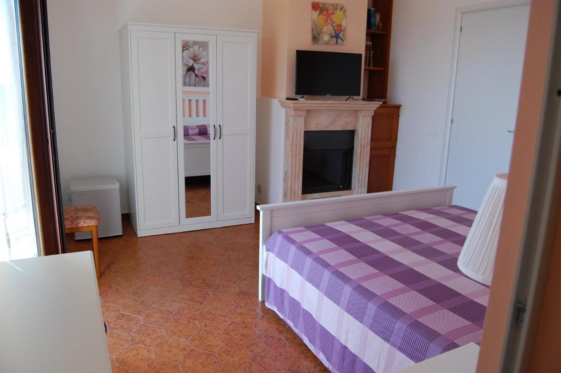 B&B Il Faro Читадела дел Капо Екстериор снимка